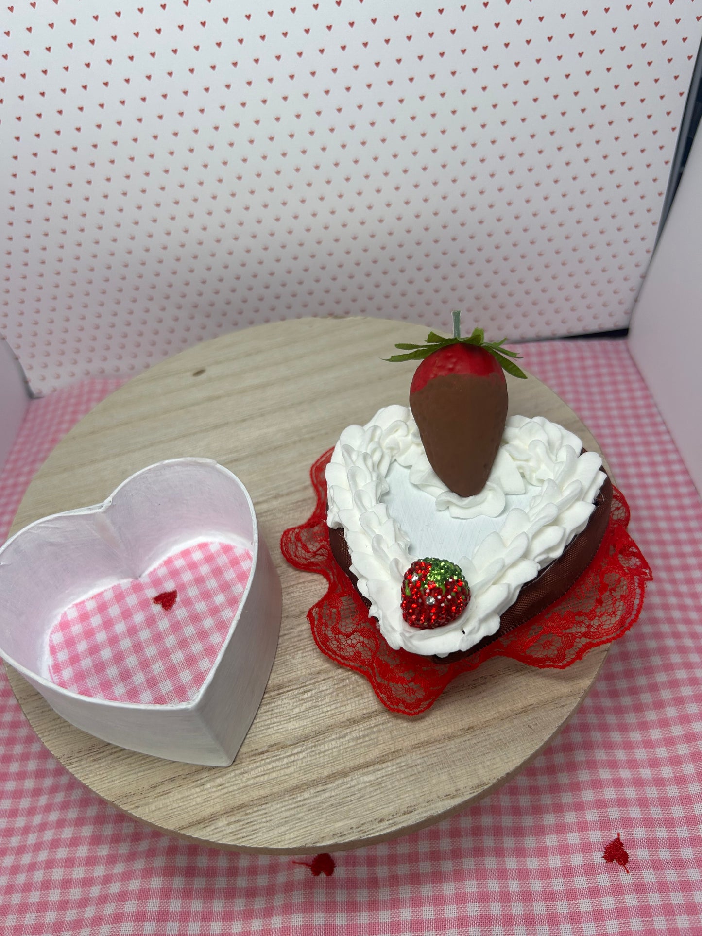 Mini Strawberry Frill