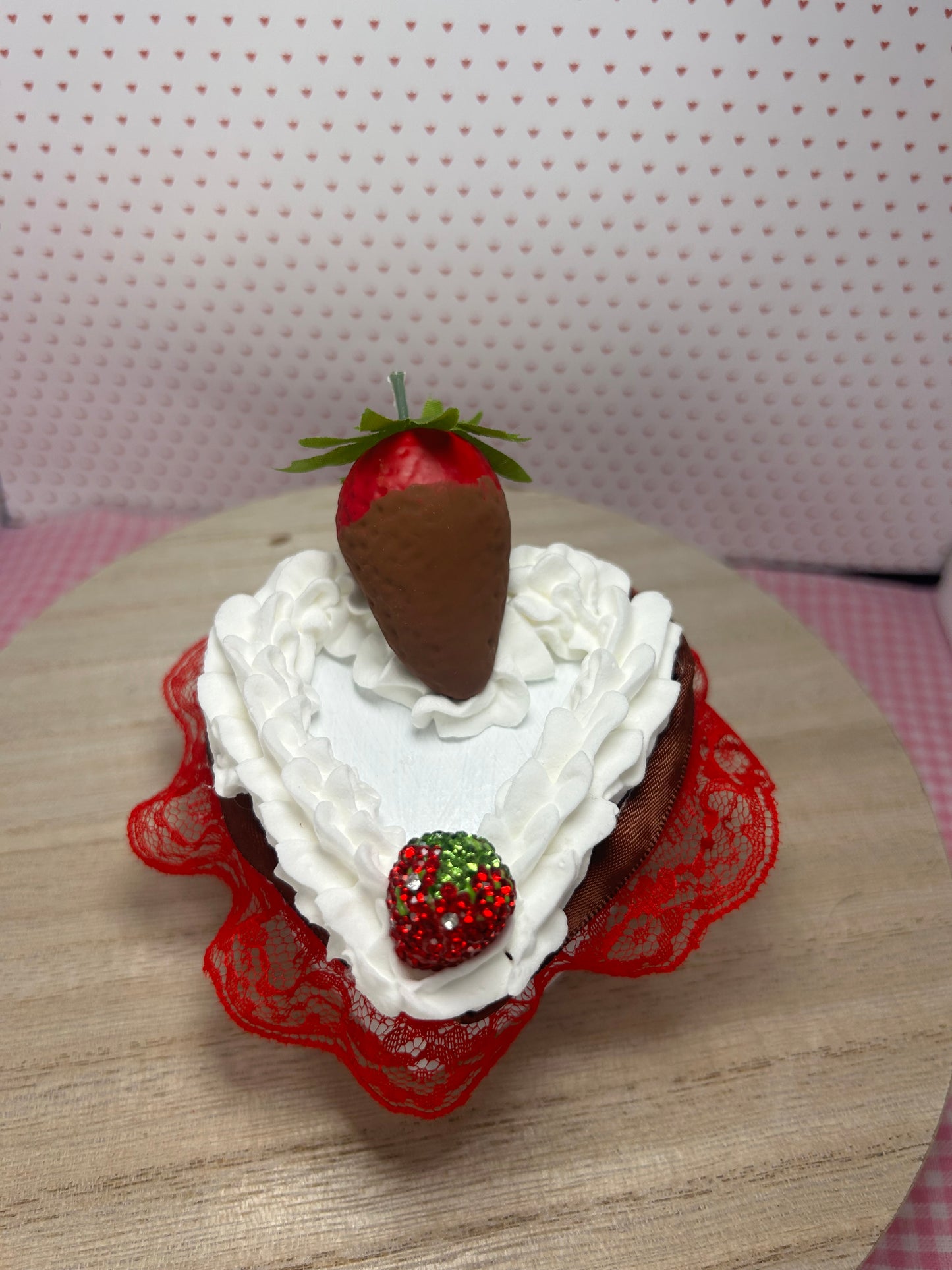 Mini Strawberry Frill